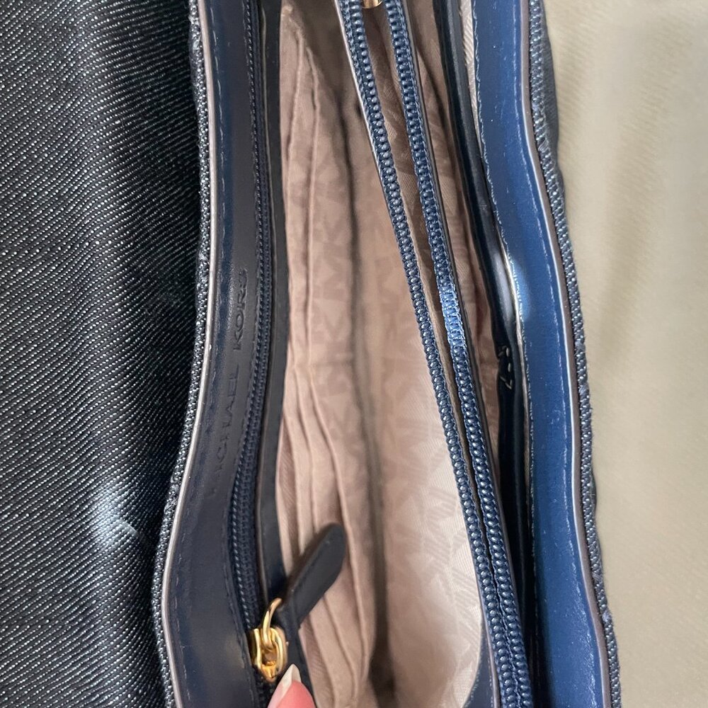 Micheal Kors Denim Crossbody Bag (Brand New without tags) - Picture 6 of 10